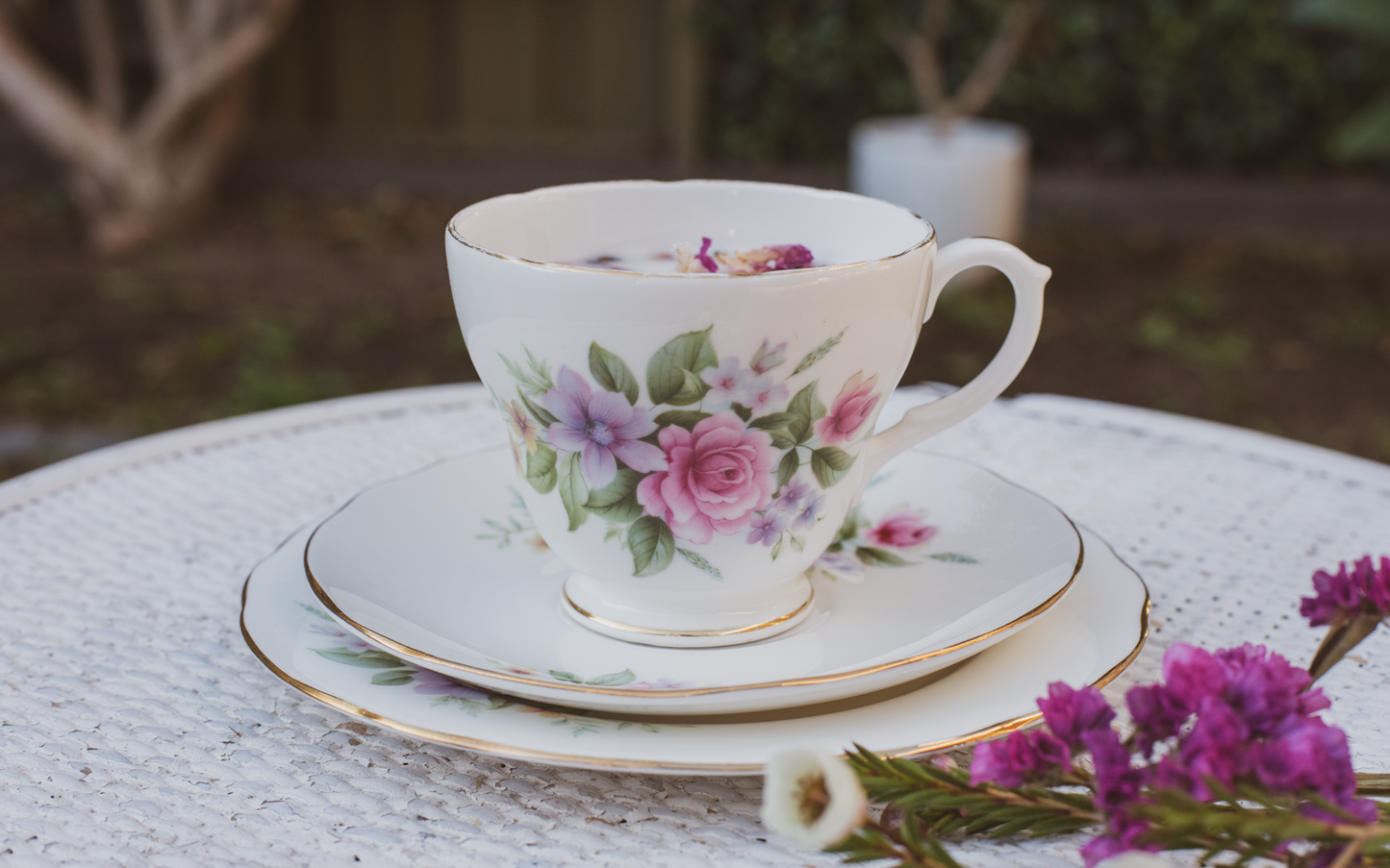 Spring Floral Teacup Candle – Lychee & Black Tea
